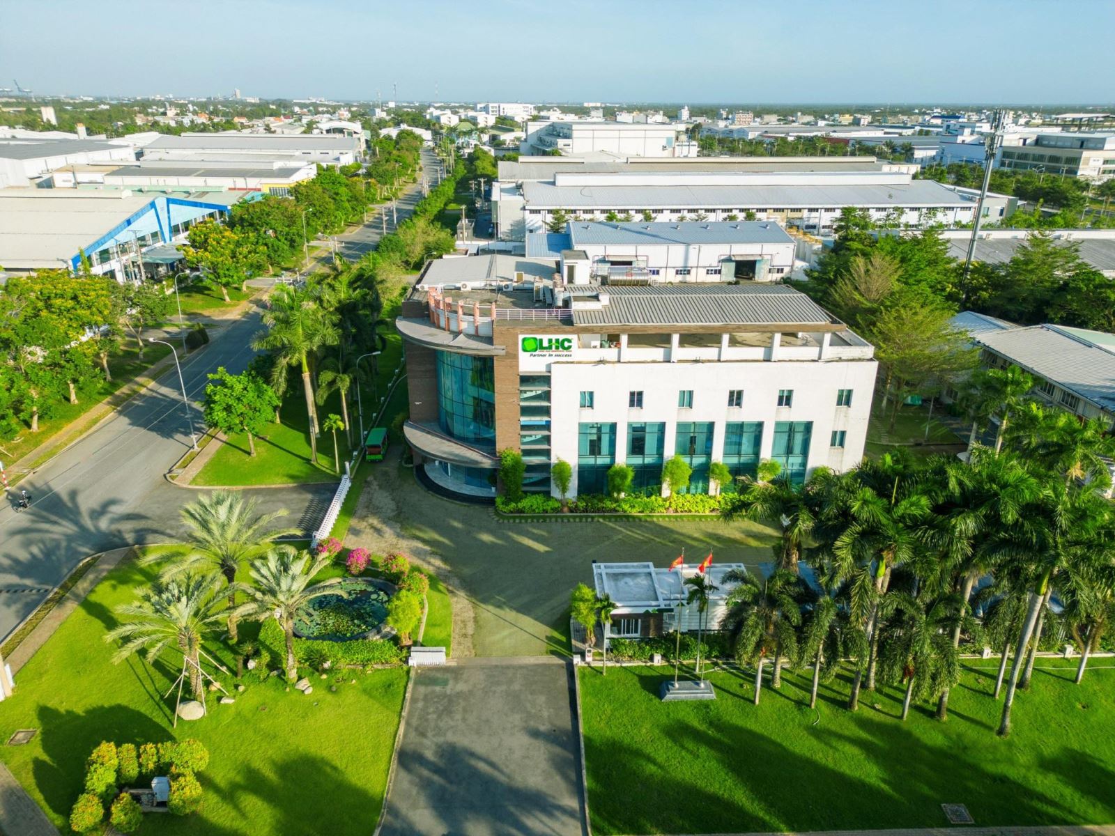 Thu mua KCN Long Hậu